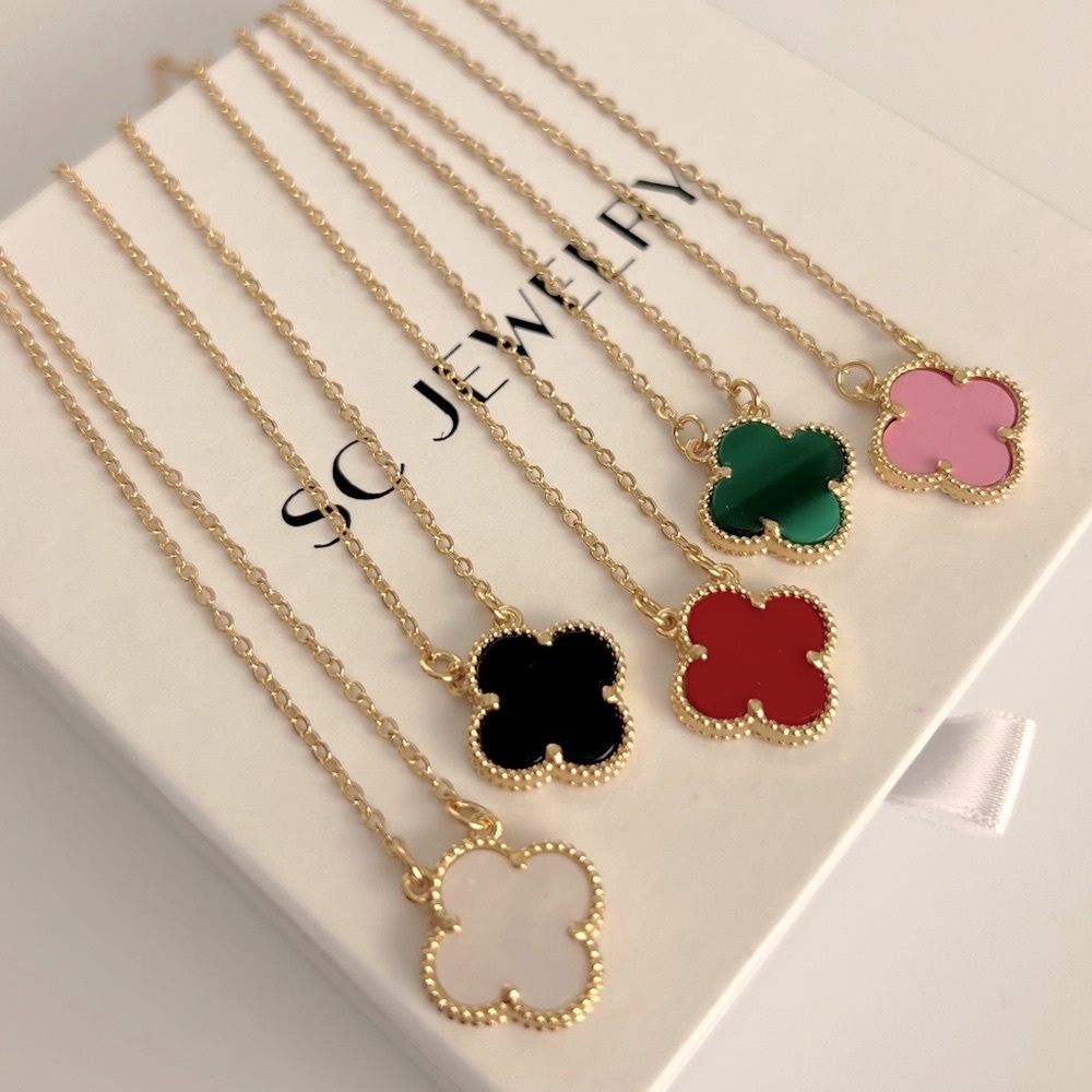 Green/Malachite Clover Necklace 14k Gold Color Chain - Picture 6 of 10